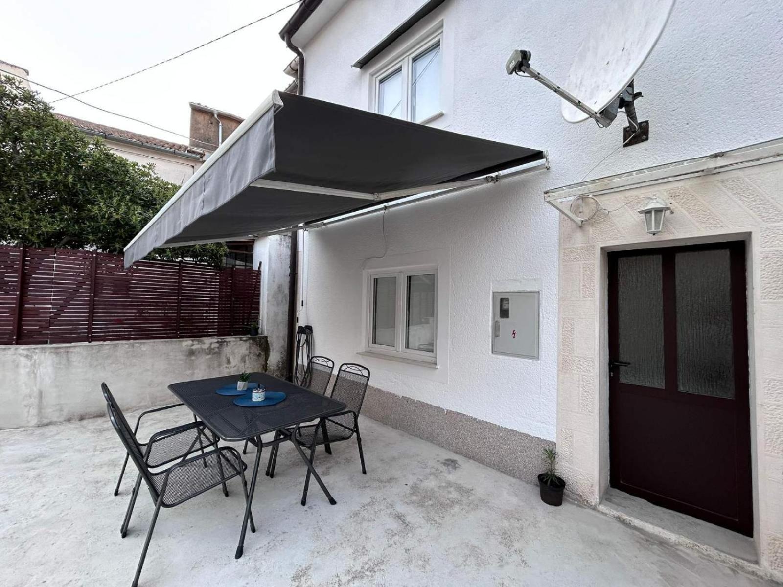 Holiday Home 오미살즈 외부 사진