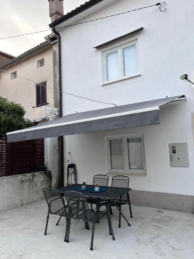 Holiday Home 오미살즈 외부 사진